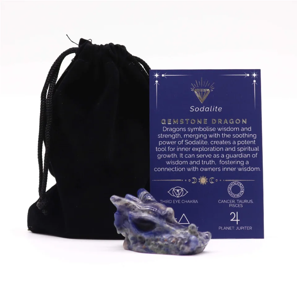 Petite tête de dragon : sodalite, 45 x 30 x 28 mm