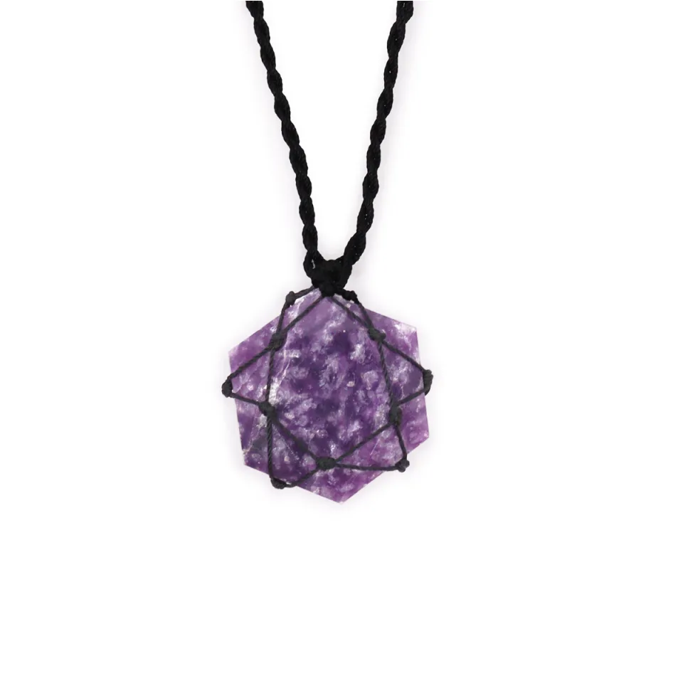 Pendentif en pierre sur lacet, Hexagone : lépidolite