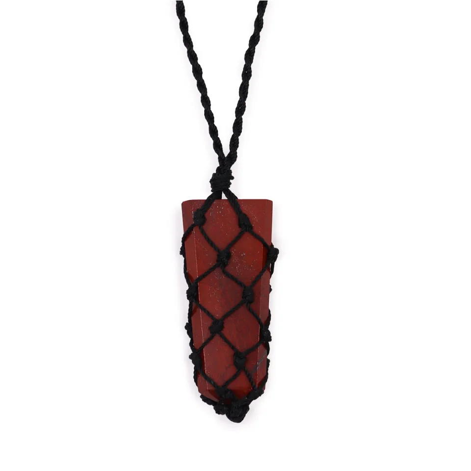 Pendentif en pierre sur lacet, Pointe plate : jaspe rouge