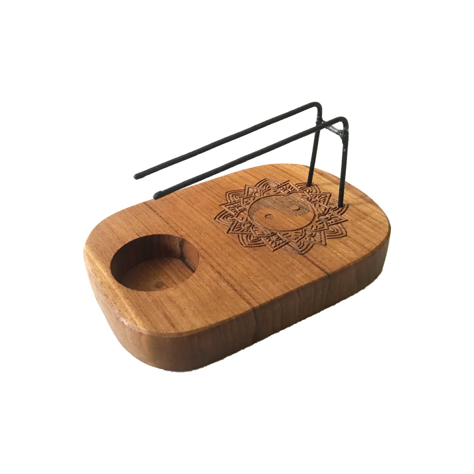 Chauffe-palo santo en teck : yin-yang