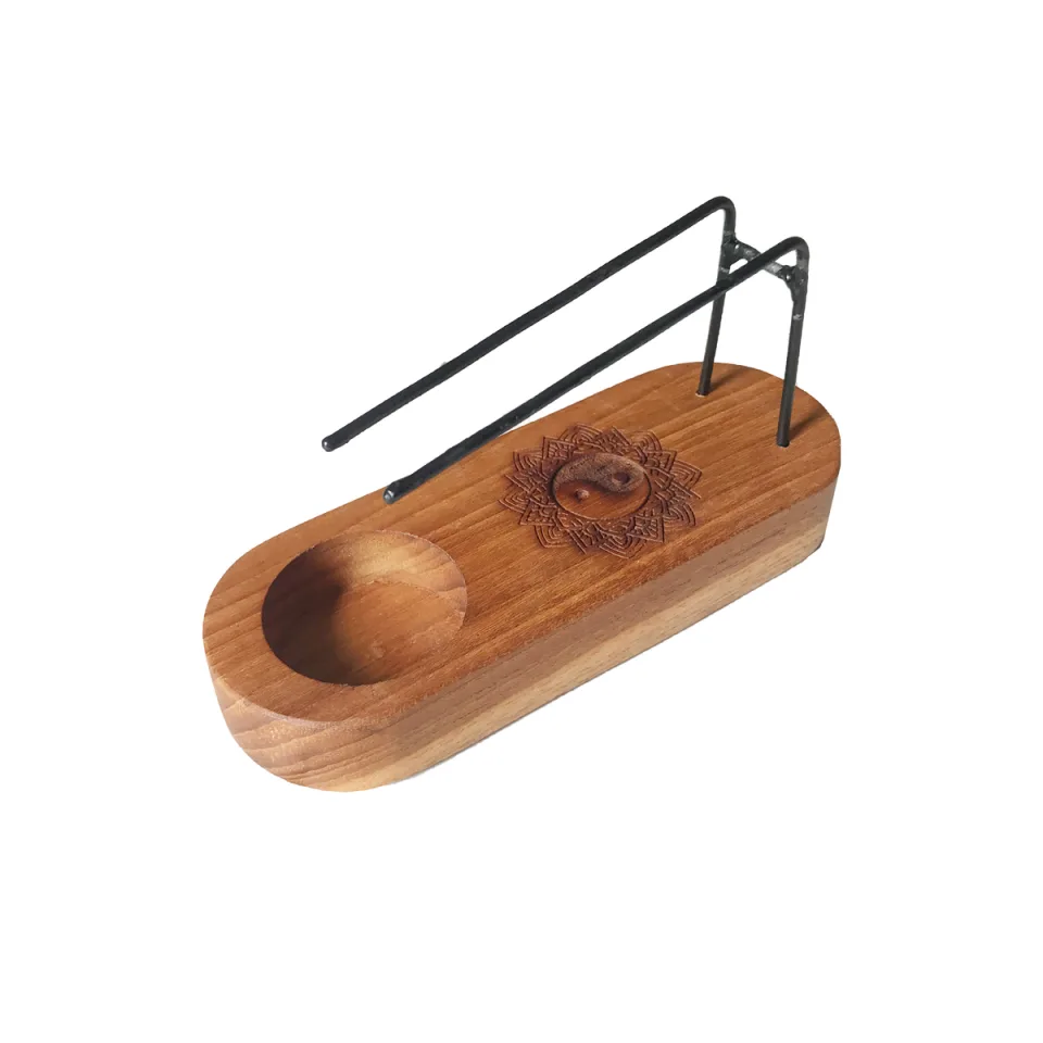 Petit chauffe-palo santo en teck : yin-yang