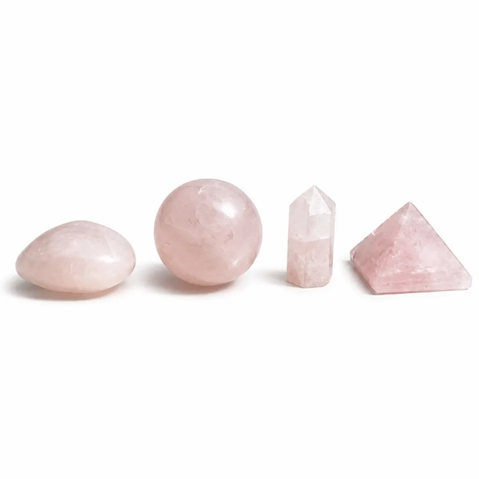 Coffrets de quatre formes en pierre : Quartz rose