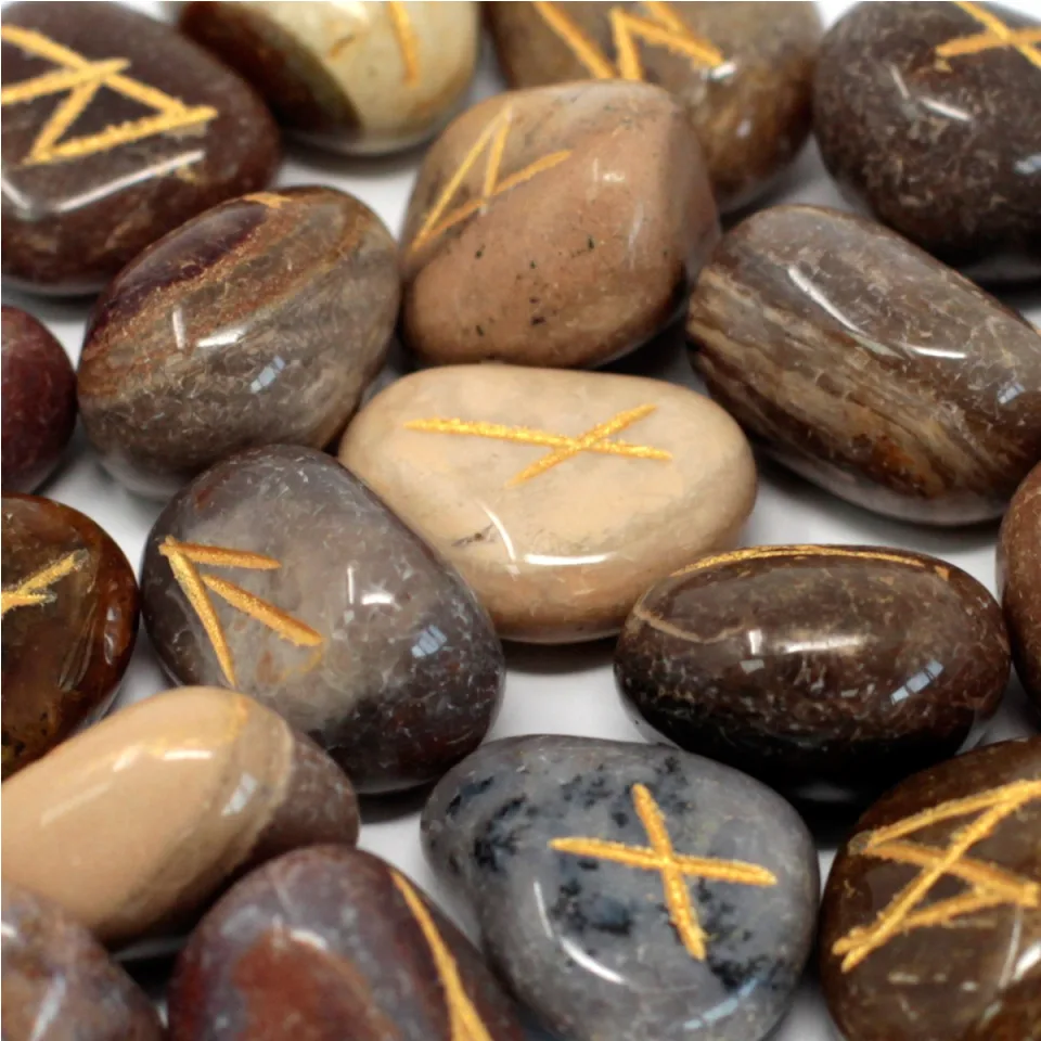 Jeux de runes en pierre avec pochette : Jaspe fantaisie