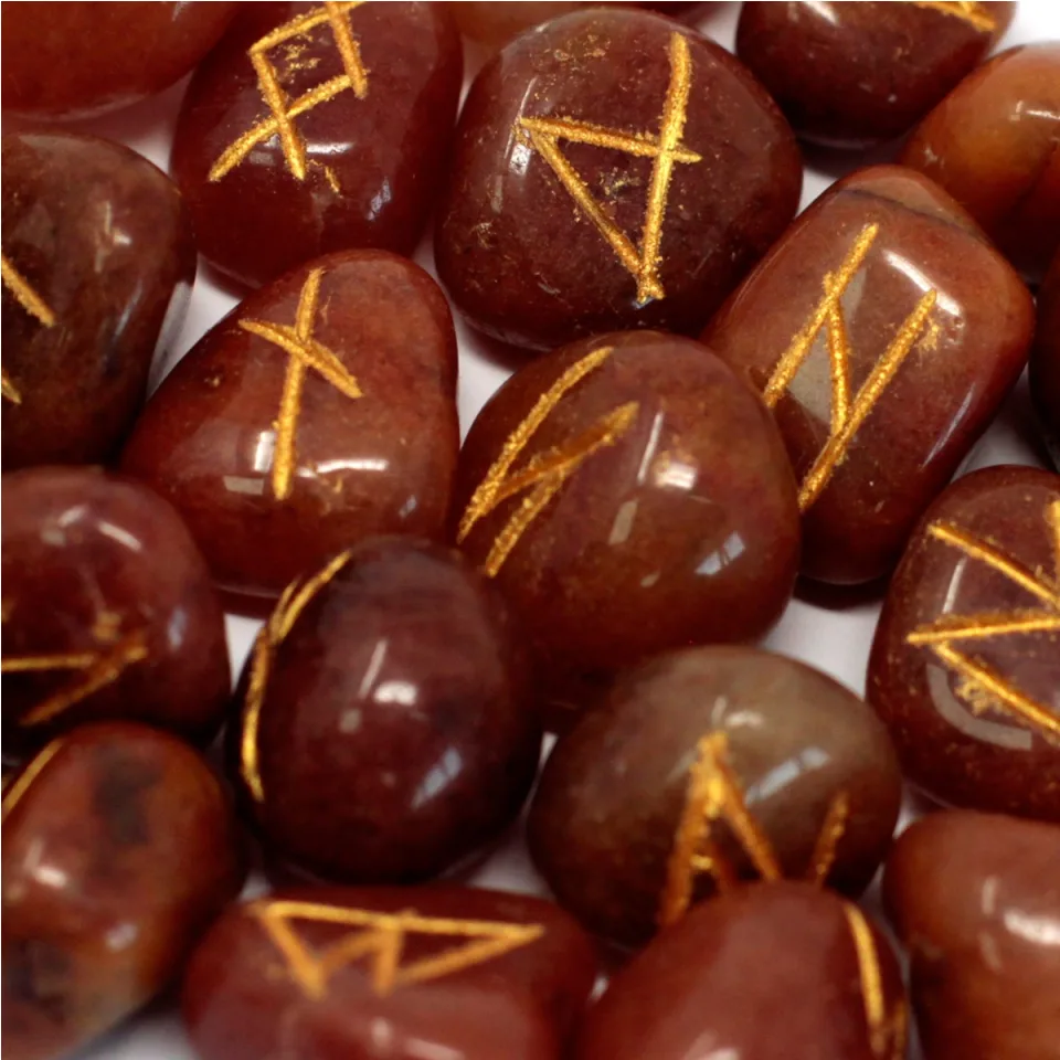Jeux de runes en pierre avec pochette : Aventurine rouge