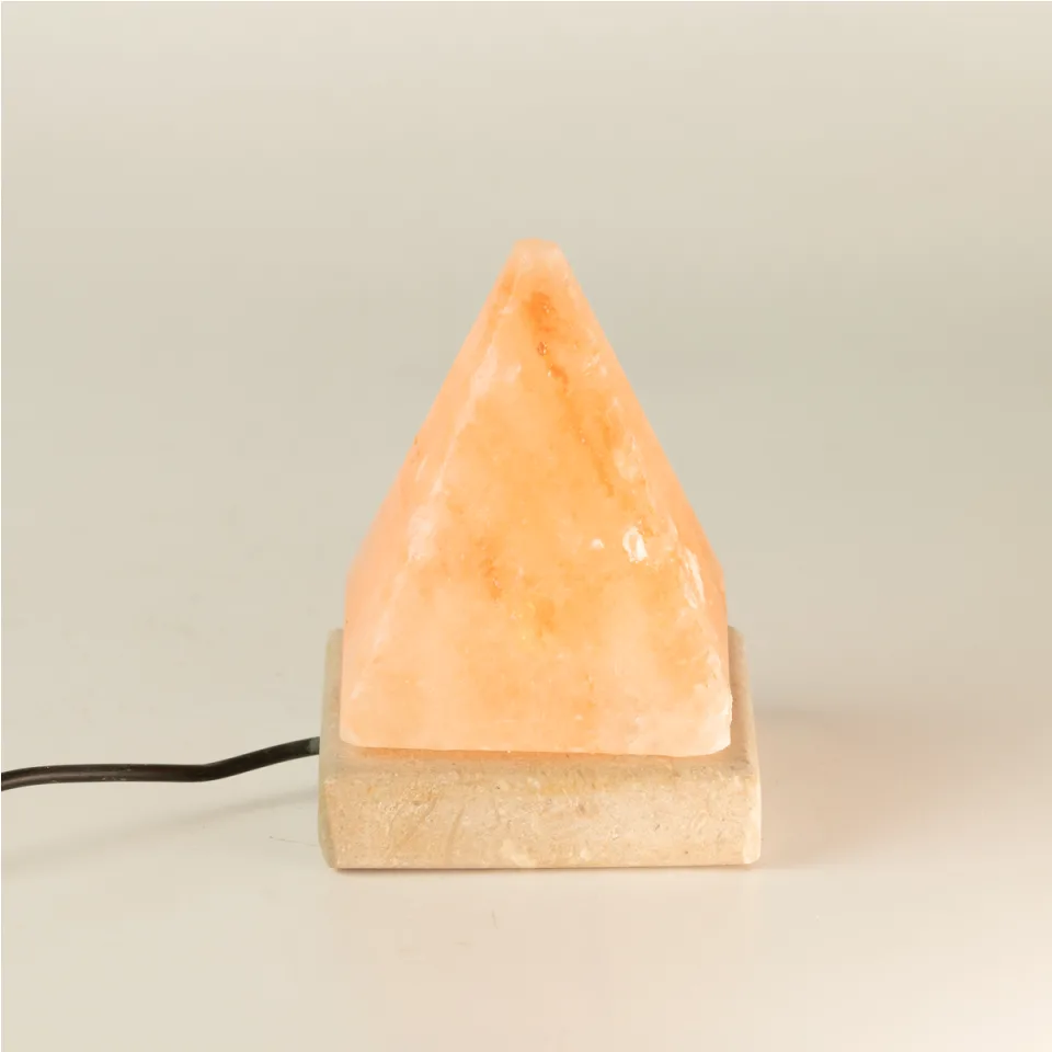 Lampe pyramide de sel USB 9 cm : lumière blanche