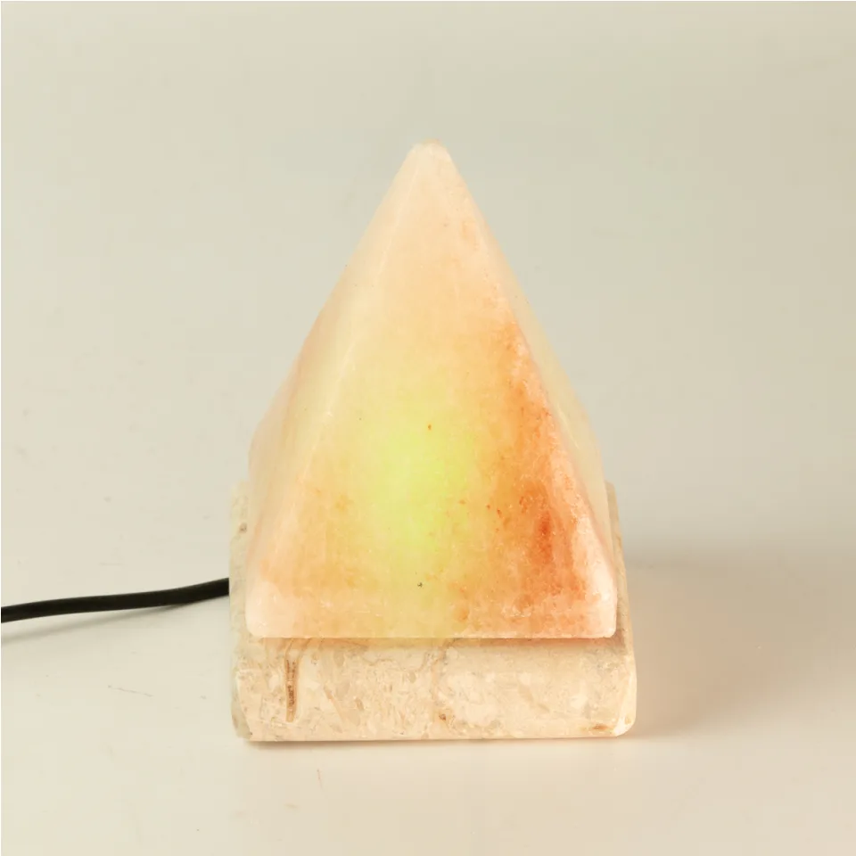 Lampe pyramide de sel USB 9 cm : multicolore