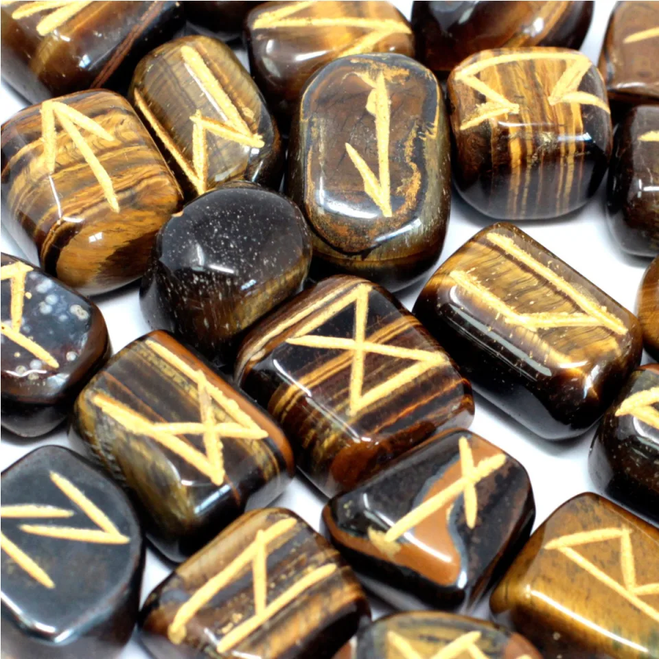 Jeux de runes en pierre avec pochette : Œil de tigre
