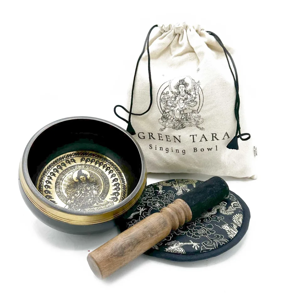 Coffret cadeau bol martelé et gravé, 14 cm : Tara verte