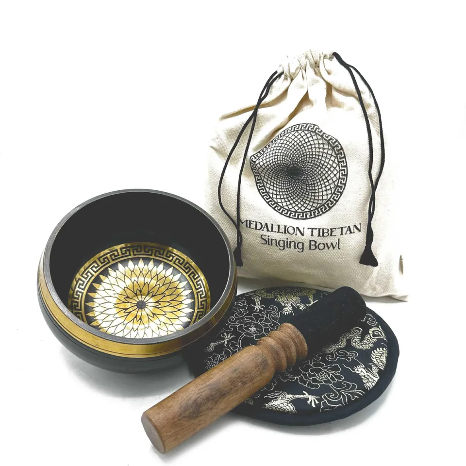 Coffret cadeau bol martelé et gravé, 14 cm : médaillons ronds