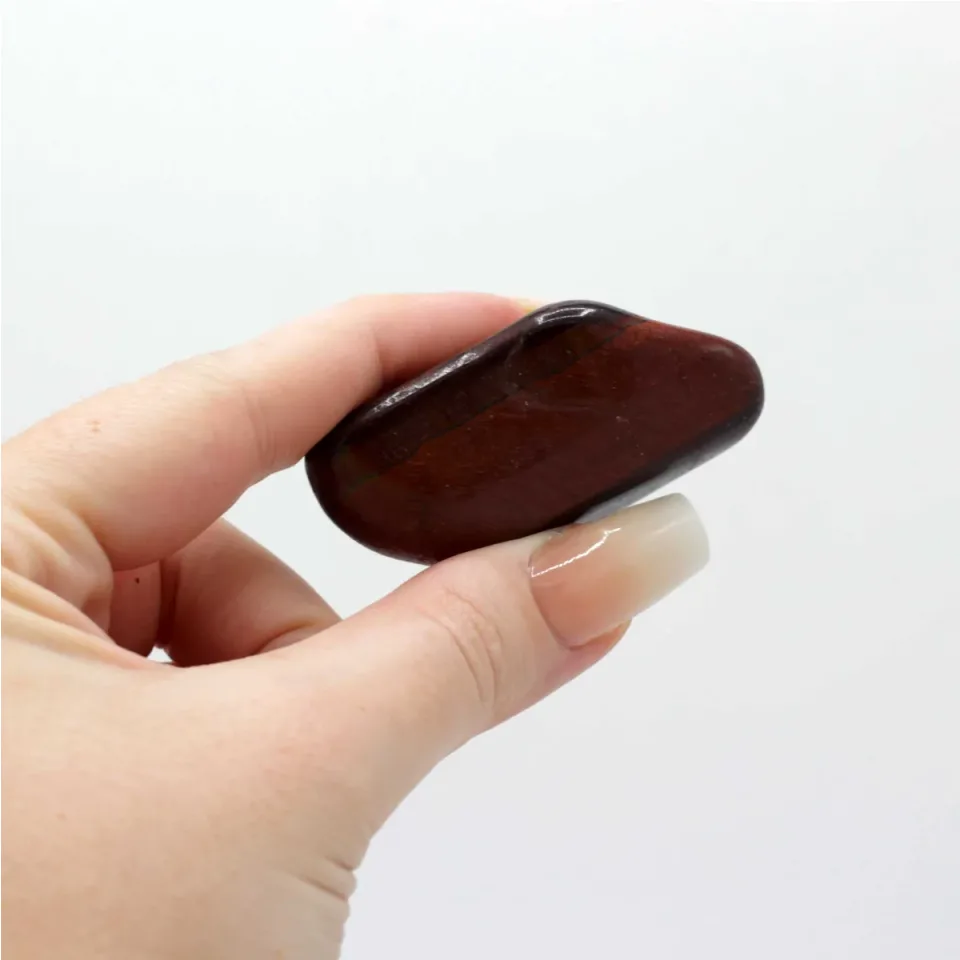 Grandes pierres roulées africaines : Œil de tigre rouge, taille 8 (30 mm), vendu au kilo