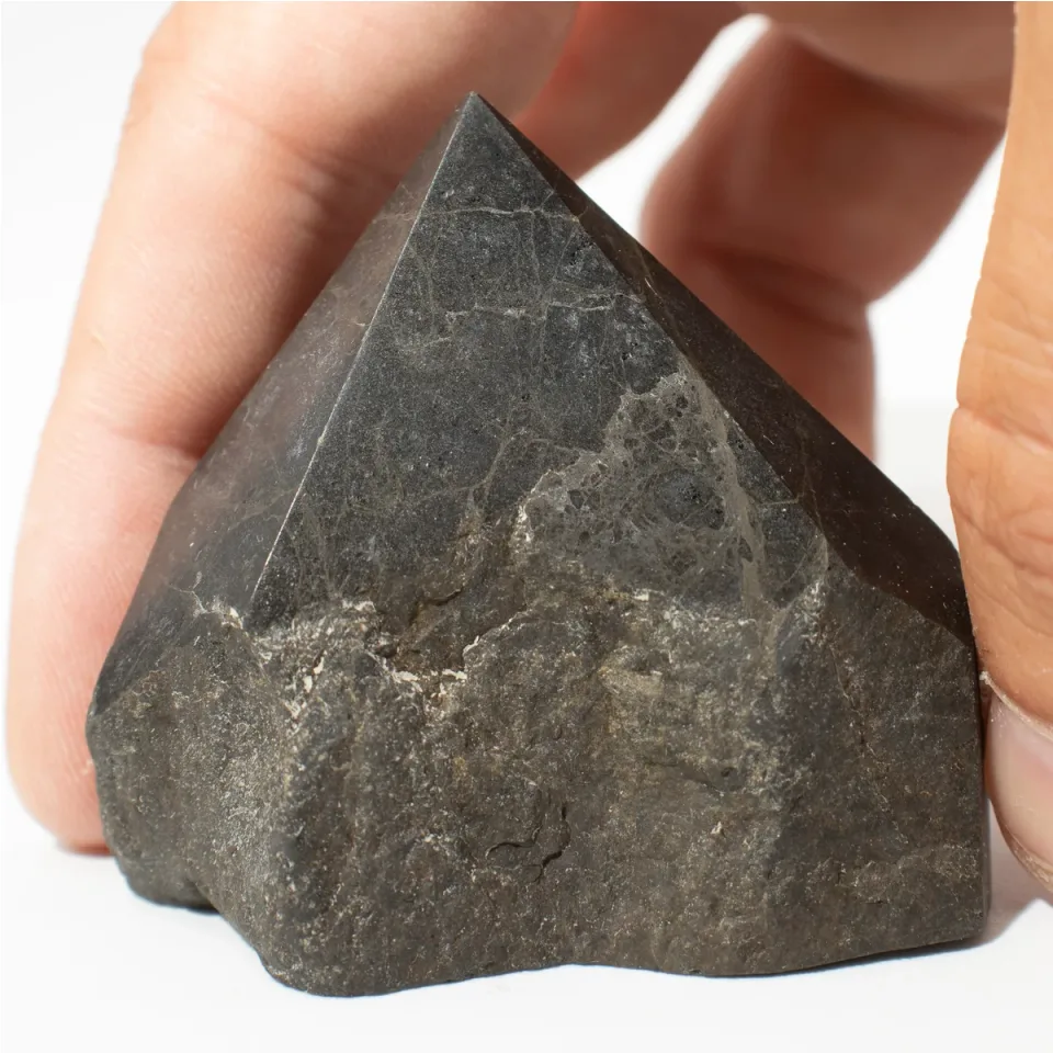 Pointes polies de choix : tourmaline d'Inde (environ 5-6 pièces)