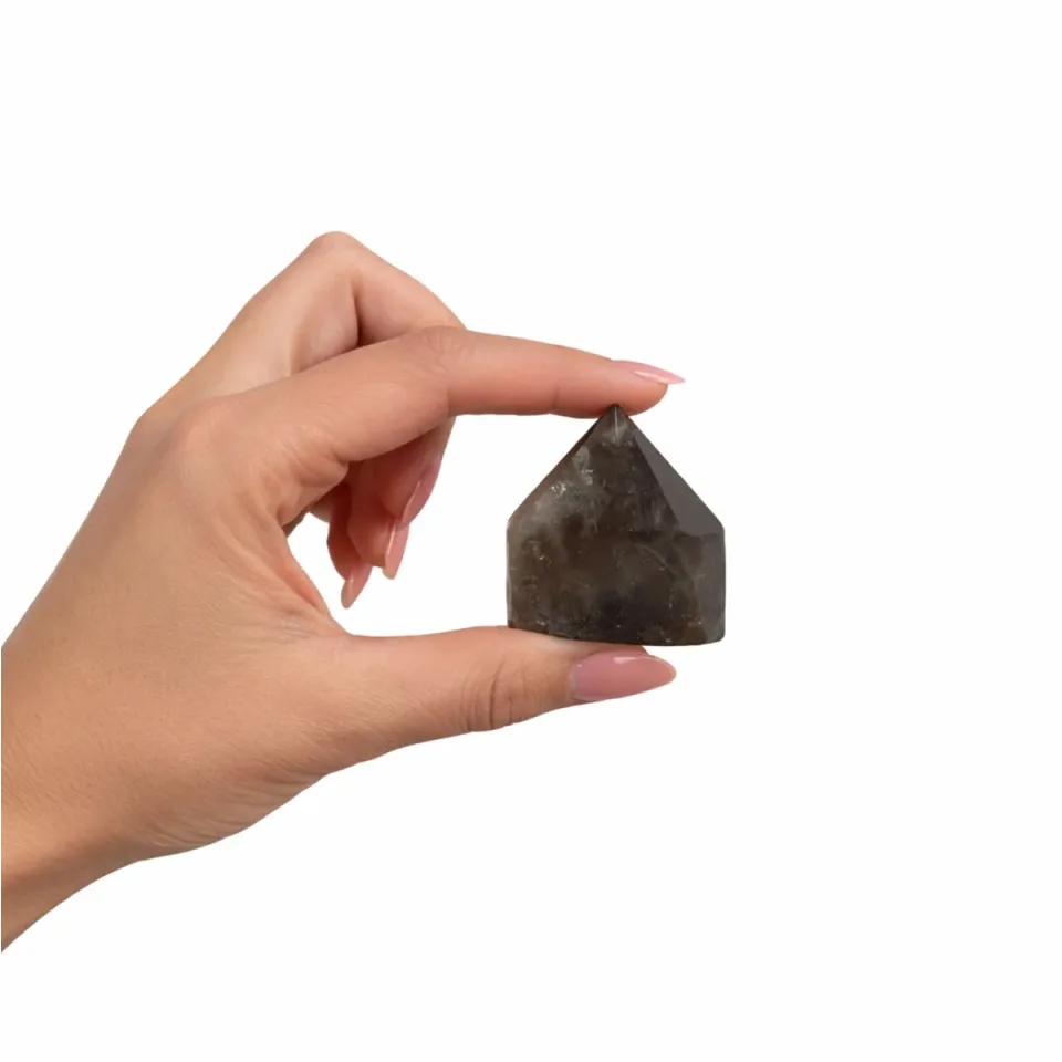 Pointes polies de choix : quartz fumé (environ 5-6 pièces)