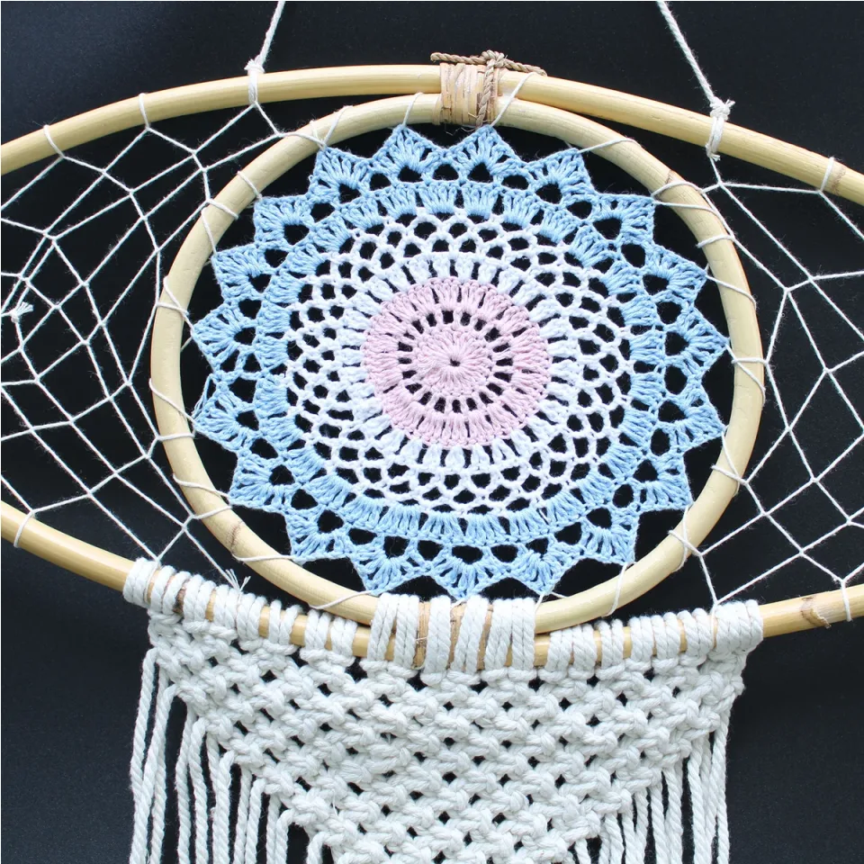 Grand œil en macramé de protection : bleu, blanc et rose