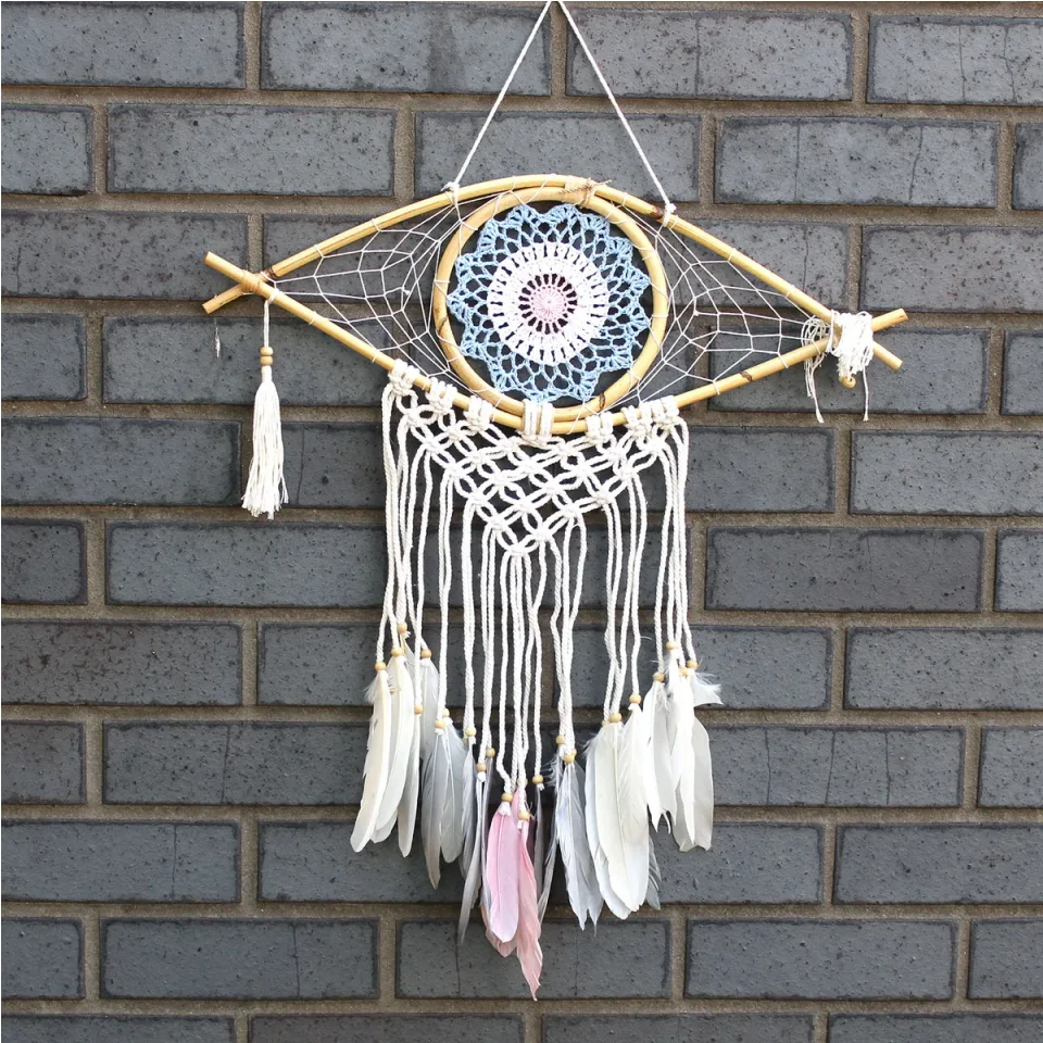 Œil moyen en macramé de protection : bleu, blanc et rose