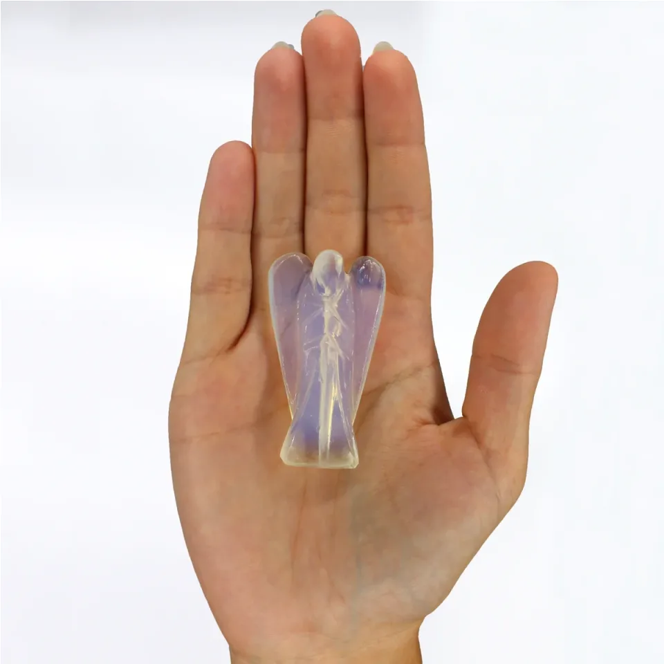 Ange sculpté : opalite