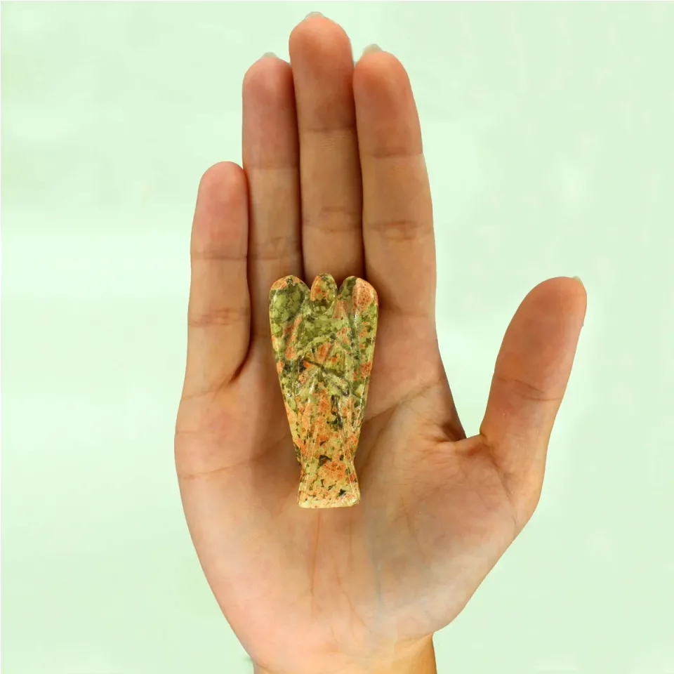 Ange sculpté : unakite