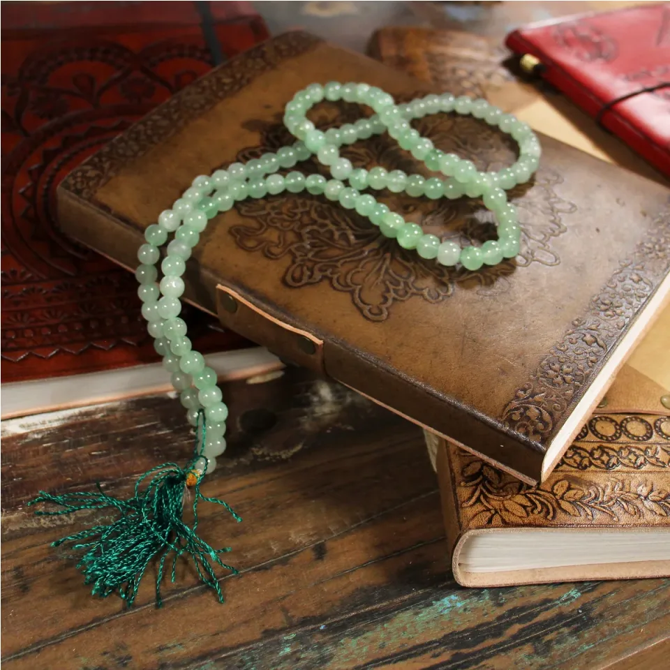 Malas de 108 perles en pierres naturelles : Aventurine verte