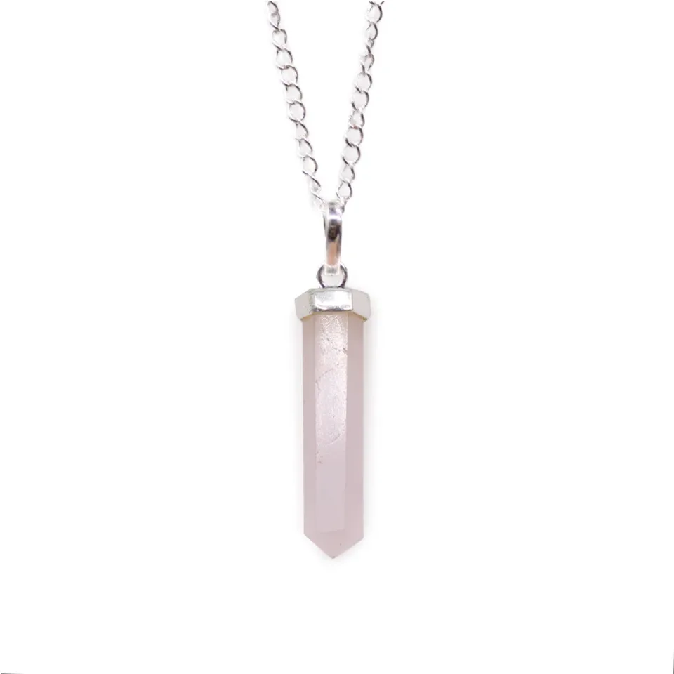 Pendentif en pierre sur chaîne plaquée argent, Pointe classique : quartz rose