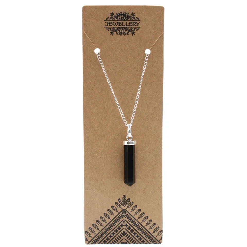 Pendentif en pierre sur chaîne plaquée argent, Pointe classique : agate noire