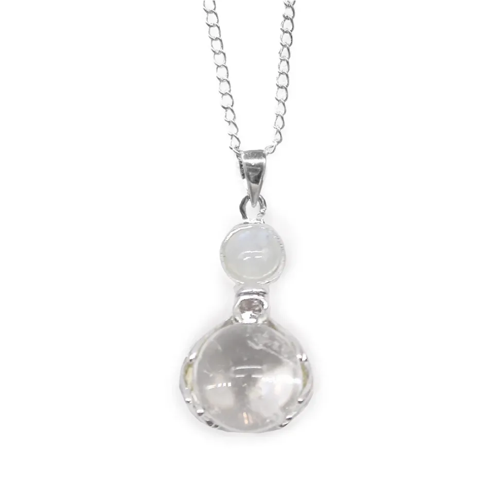 Pendentif en pierre sur chaîne plaquée argent, Mains guérisseuses : cristal de roche