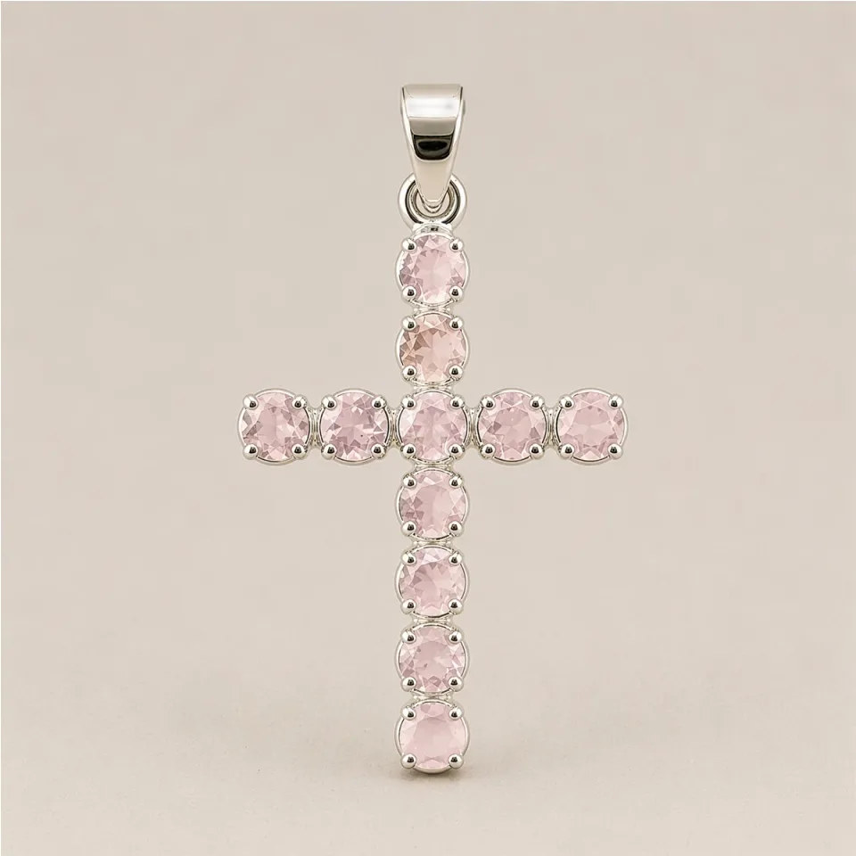 Pendentif croix en pierre sur chaîne : Sur chaîne : croix en quartz rose