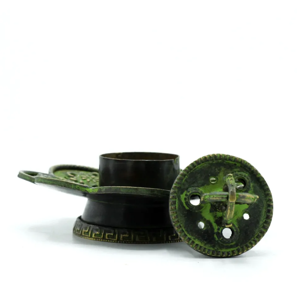 Porte-cône et porte-encens tibétain vert-de-gris, huit symboles : Modèle unique