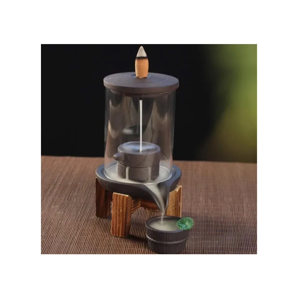 Brûleur d'encens à reflux en céramique, Cascade de la maison de thé : Modèle unique