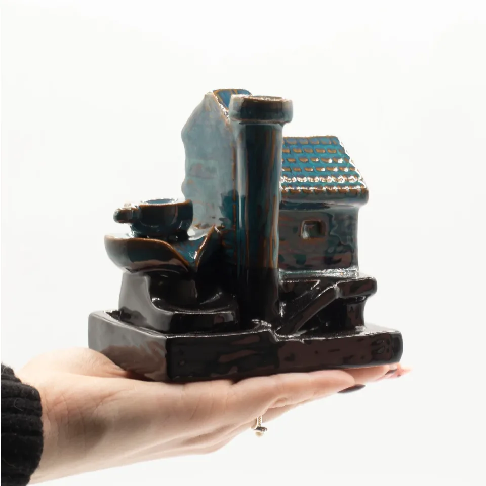 Brûleur d'encens à reflux en céramique, Maison du moulin à eau : Modèle unique