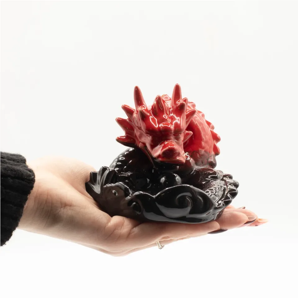Brûleur d'encens à reflux en céramique, Petit dragon rouge : Modèle unique