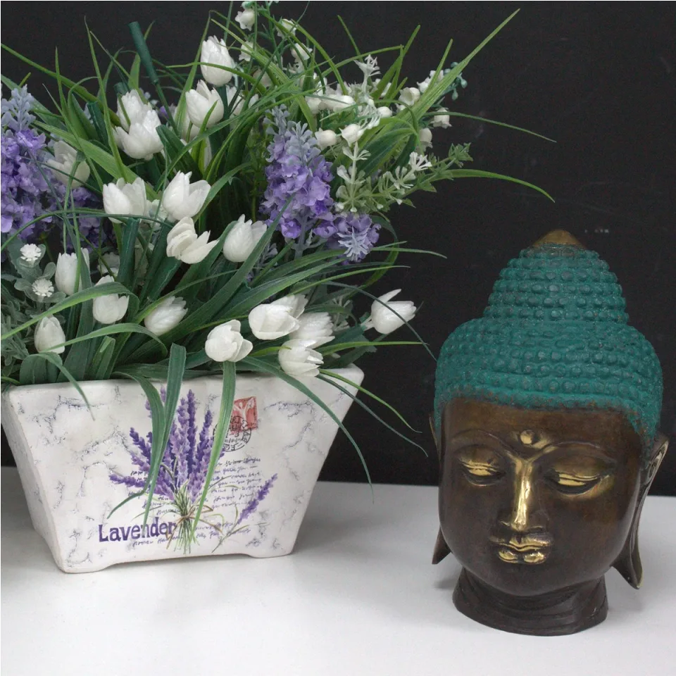 Grande tête de Bouddha en laiton classique : Modèle unique