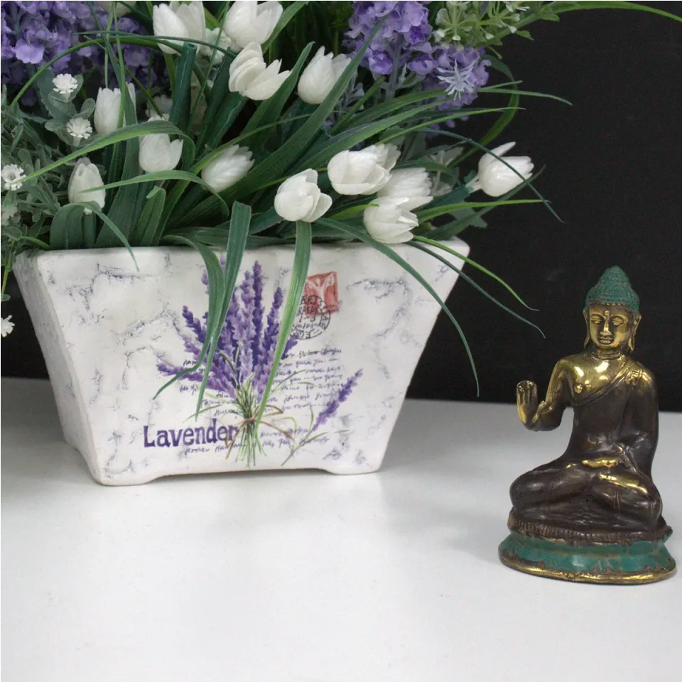 Mini Bouddha assis, main levée : Modèle unique