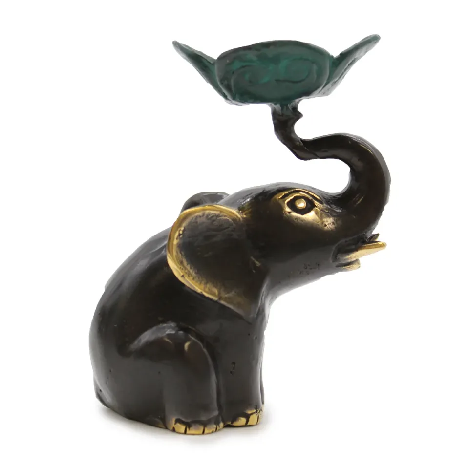 Petit éléphant, porte-bougie ou porte-encens : Modèle unique