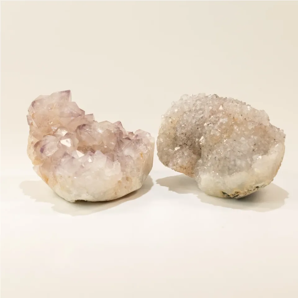 Géodes d'améthyste assorties moyennes, 6-9 cm (environ 1 kg, 2 à 3 pièces) : Modèle unique
