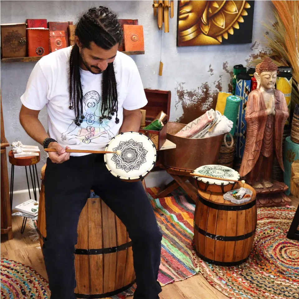 Tambour chamanique mandala avec baguettes, 20 cm : Modèle unique