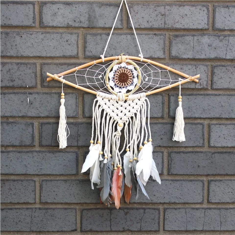 Petit œil en macramé, coloris assortis : Modèle unique