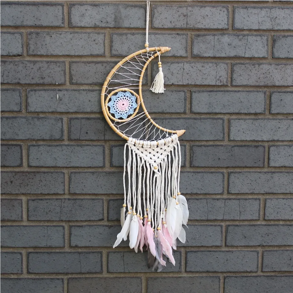 Lune en macramé, coloris assortis : Modèle unique