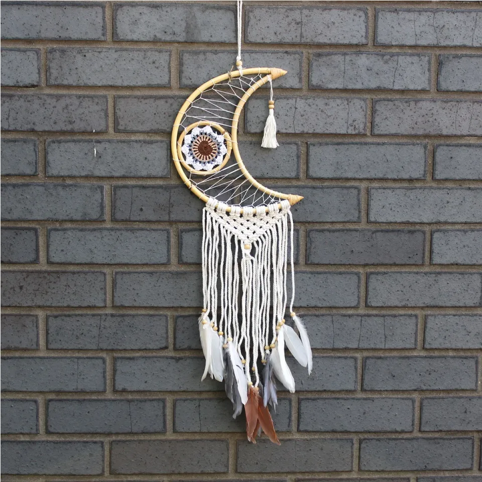 Lune en macramé, coloris assortis : Modèle unique