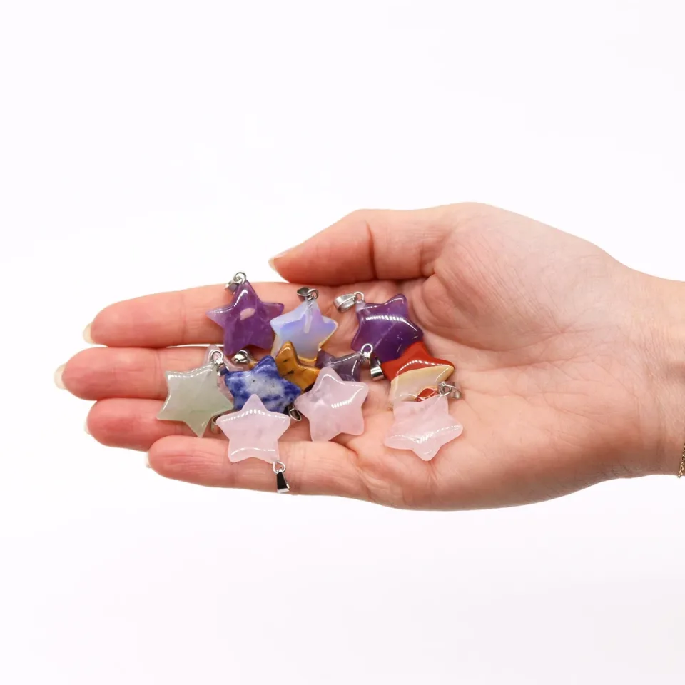 Pendentifs en pierre, Étoiles (lot de 12) : Modèle unique