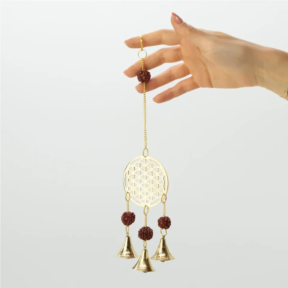 Carillon éolien indien, Fleur de vie en laiton avec perles de rudraksha, 3 cloches, 6 x 27 cm : Modèle unique