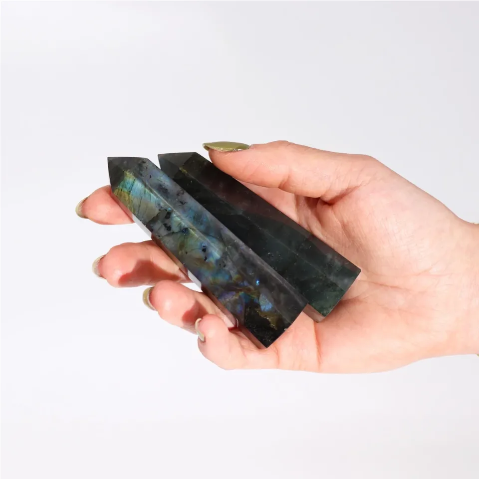Labradorite de Madagascar, Pointes (environ 63-93 g, 80 x 90 x 25 mm) : Modèle unique