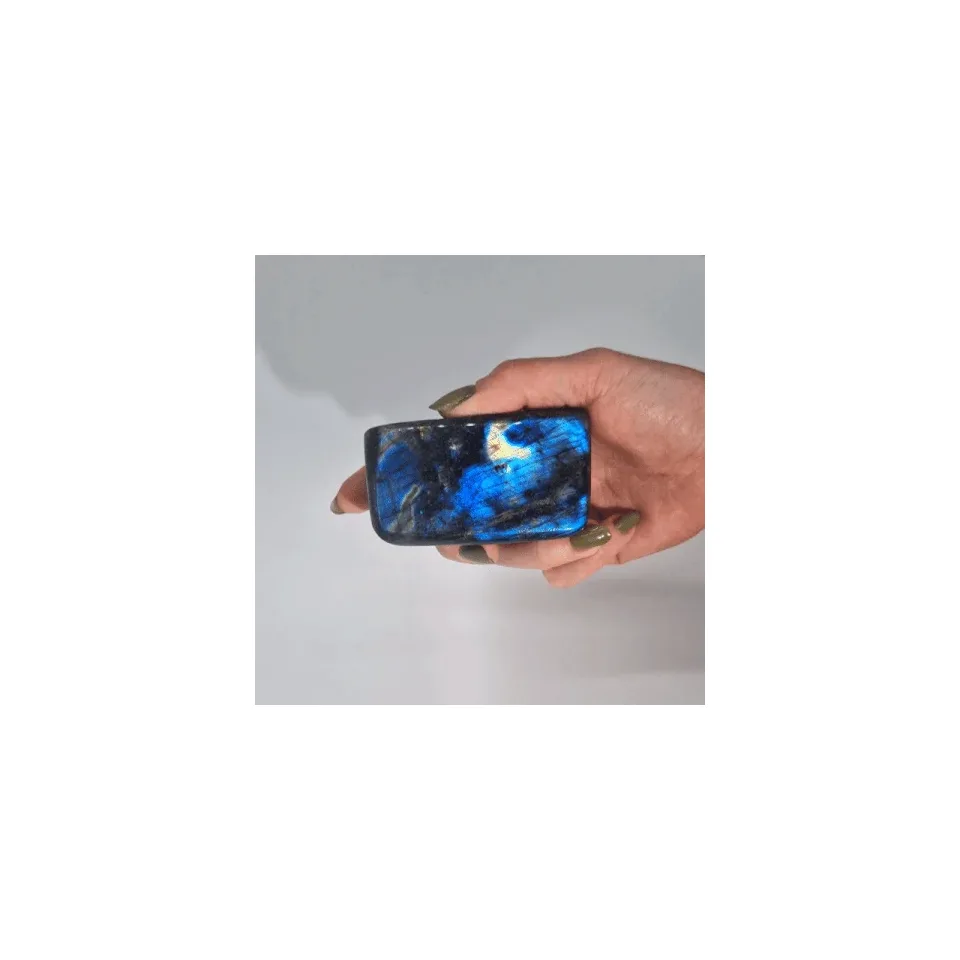 Labradorite de Madagascar, Pierres moyennes (environ 250-370 g, 65-90 mm) : Modèle unique
