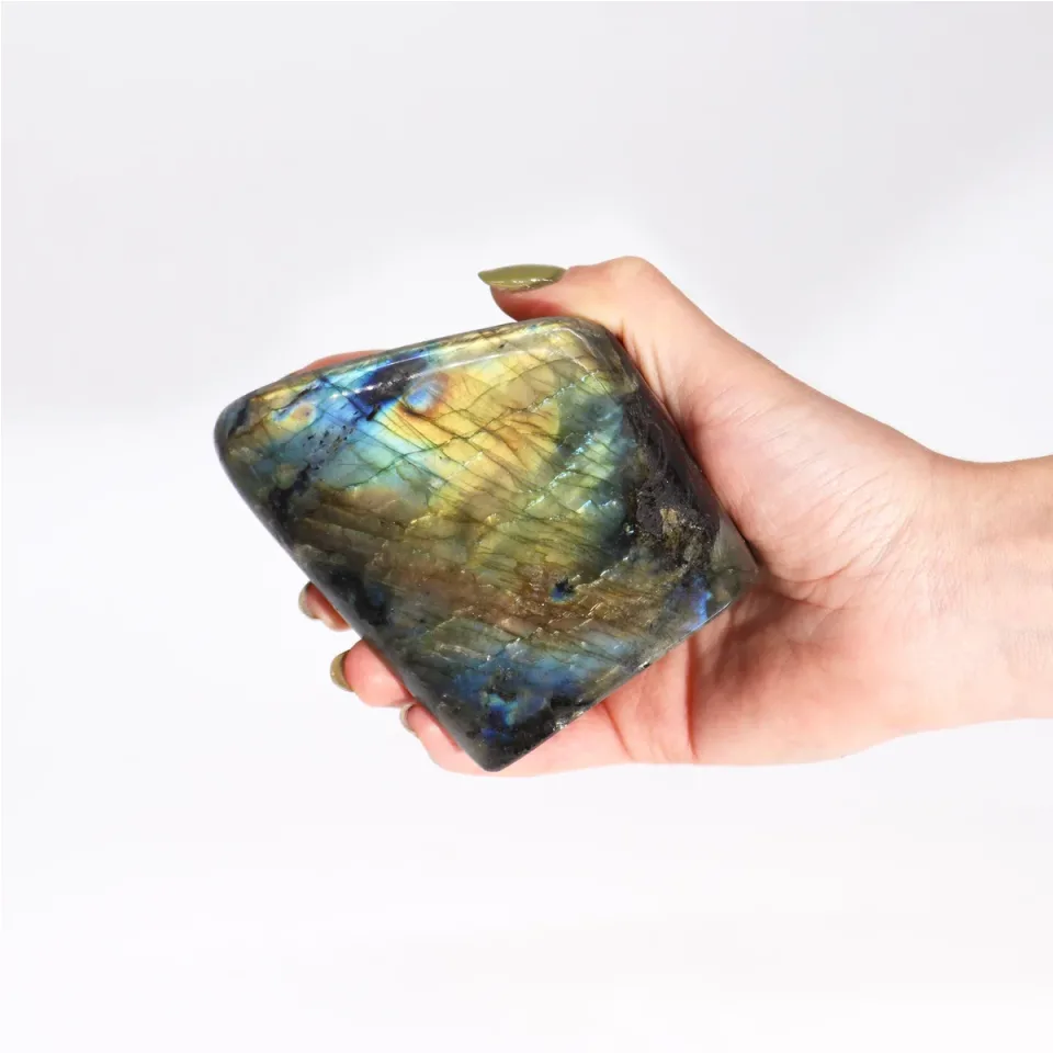 Labradorite de Madagascar, Grandes pierres (environ 635-750 g, 80-110 mm) : Modèle unique