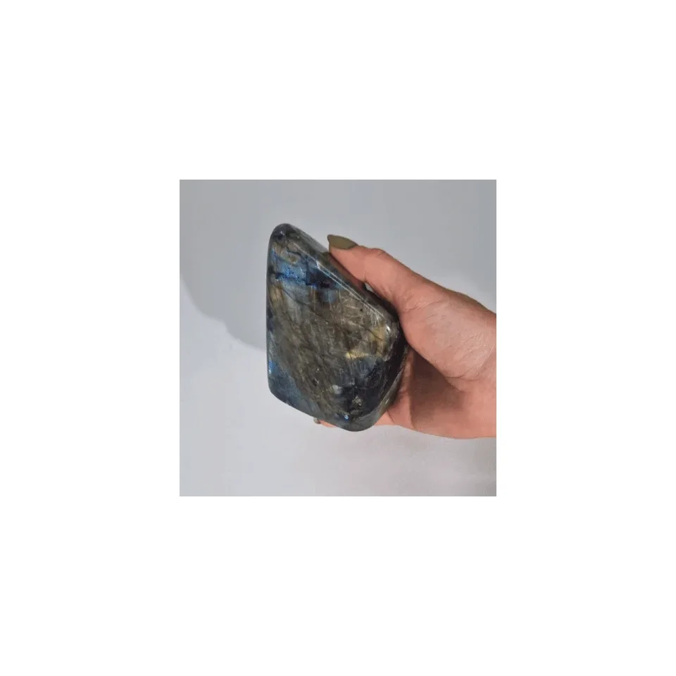 Labradorite de Madagascar, Grandes pierres (environ 635-750 g, 80-110 mm) : Modèle unique