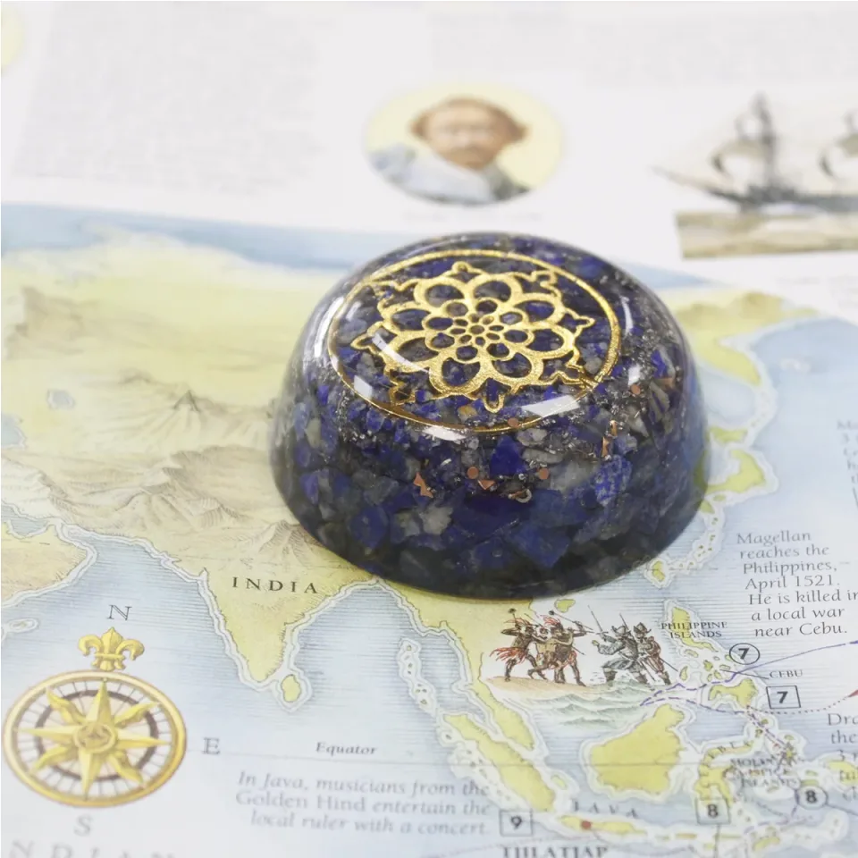 Orgonite de bureau, Dôme de lapis-lazuli : Modèle unique