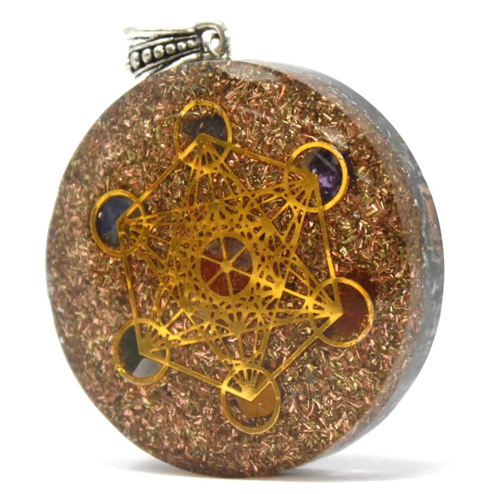 Pendentif orgonite multi-chakras : Modèle unique