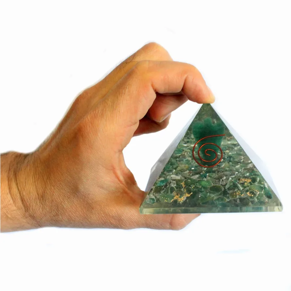 Grande pyramide 70 mm, ange : Modèle unique