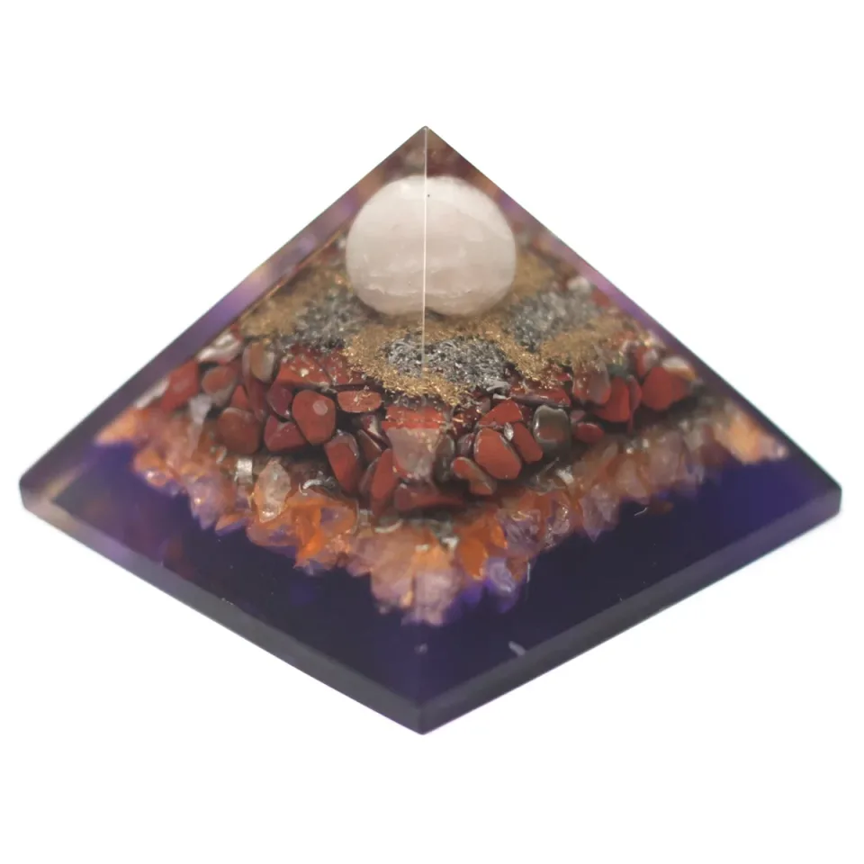 Grande pyramide 70 mm, paon (base terre) : Modèle unique
