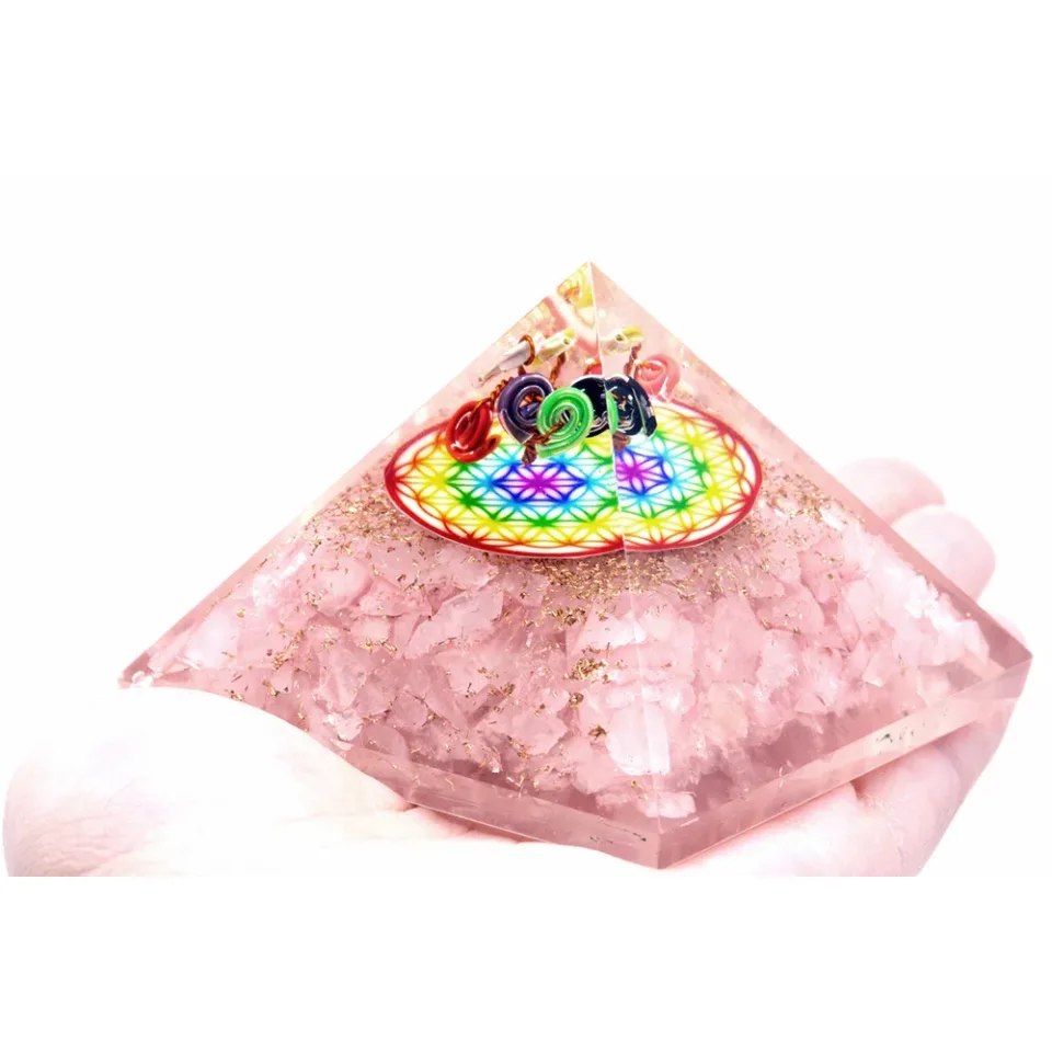 Pyramide quartz rose arc-en-ciel et fleur de vie, 70 mm : Modèle unique