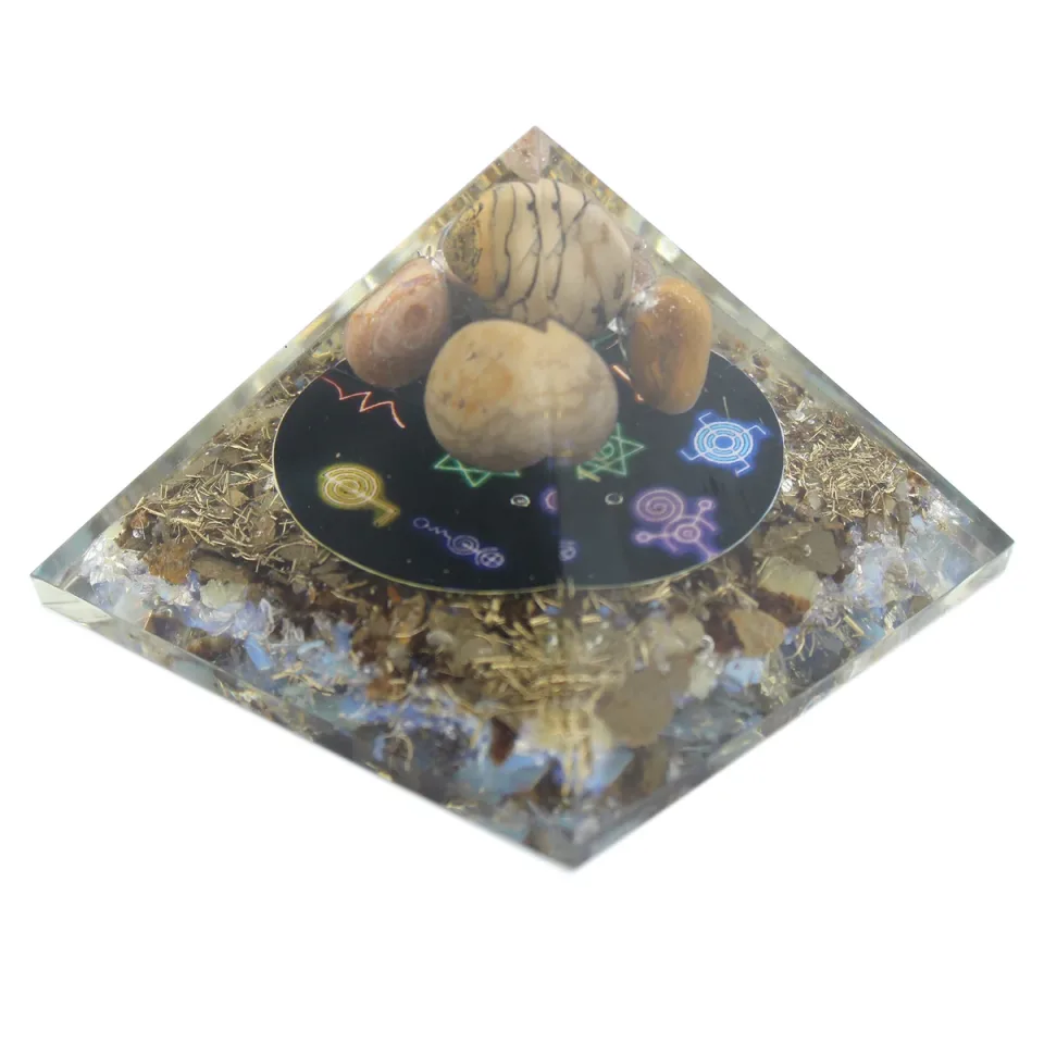 Pyramide Reiki minuit, 70 mm : Modèle unique