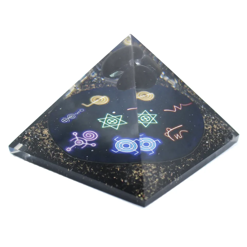 Pyramide Reiki minuit, 90 mm : Modèle unique
